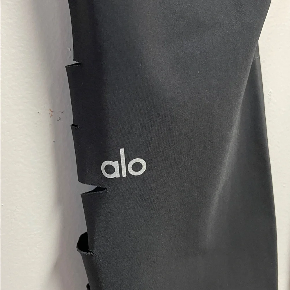 Alo Yoga High Waisted Side Leg Slice Crop Leggings